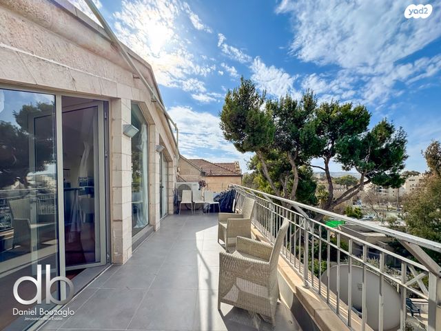 גג/ פנטהאוז, בקעה, ירושלים