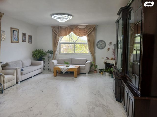 בית פרטי/ קוטג', אדם - גבע בנימין