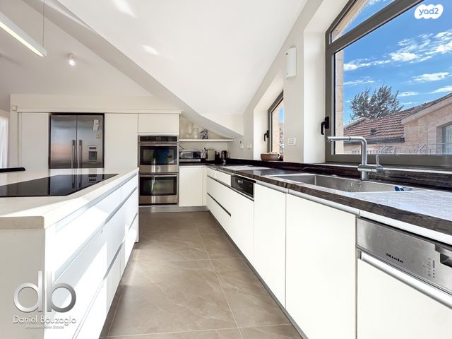 גג/ פנטהאוז, בקעה, ירושלים