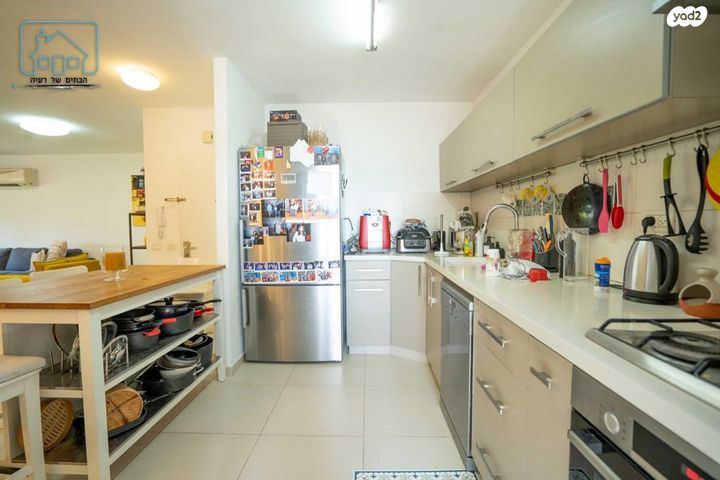 דירה, גבעת שמואל