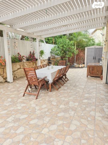 דו משפחתי, החצב, גבעת עדן, זכרון יעקב