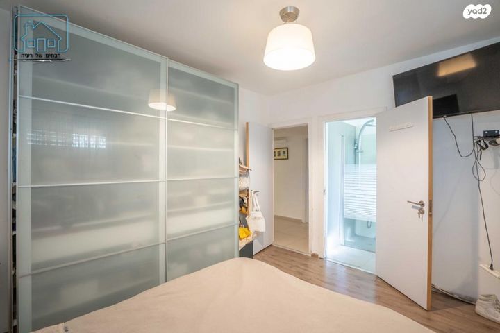 דירה, גבעת שמואל