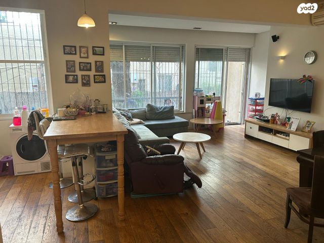 דירת גן, מרכז, הרצליה