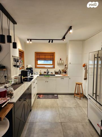 בית פרטי/ קוטג', מבשרת ציון