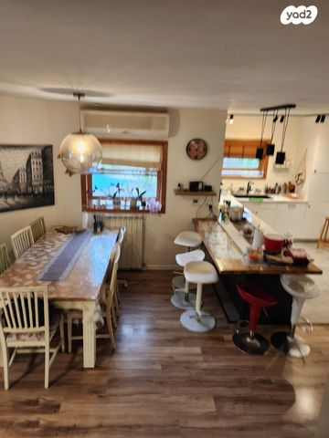 בית פרטי/ קוטג', מבשרת ציון