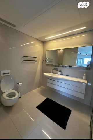 דירה, הרצל רוזנבלום, גלילות, תל אביב יפו