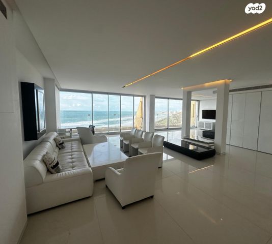 הרצל רוזנבלום 