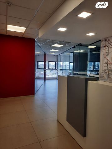 משרדים, חרושת, רמת השרון