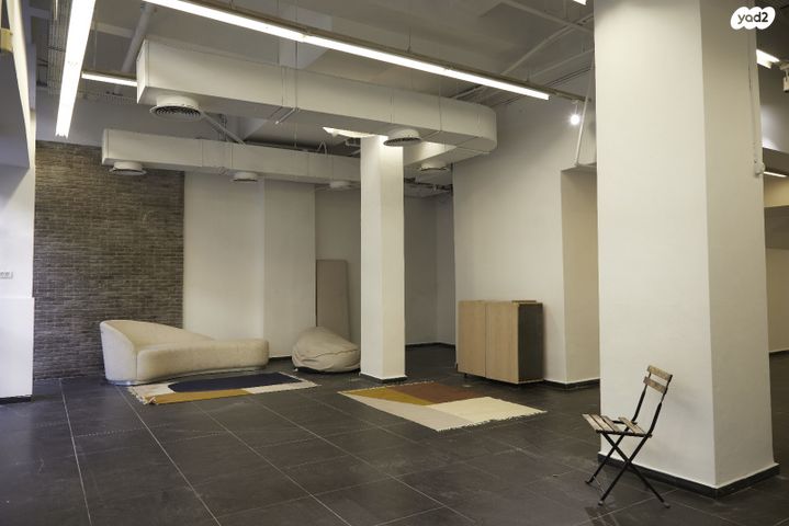 חנויות/ שטח מסחרי