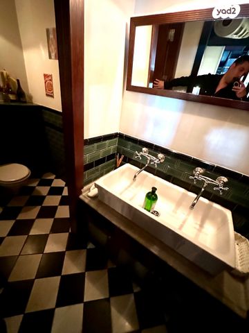 חנויות/ שטח מסחרי, אבן גבירול, גני שרונה, קרית הממשלה, תל אביב יפו