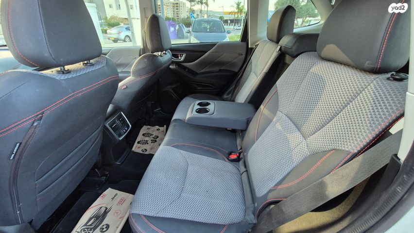 סובארו פורסטר