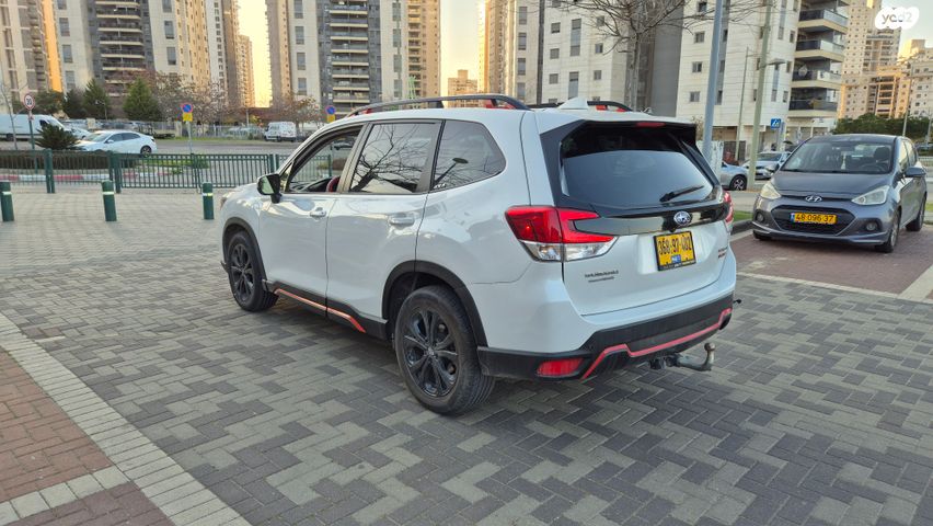 סובארו פורסטר