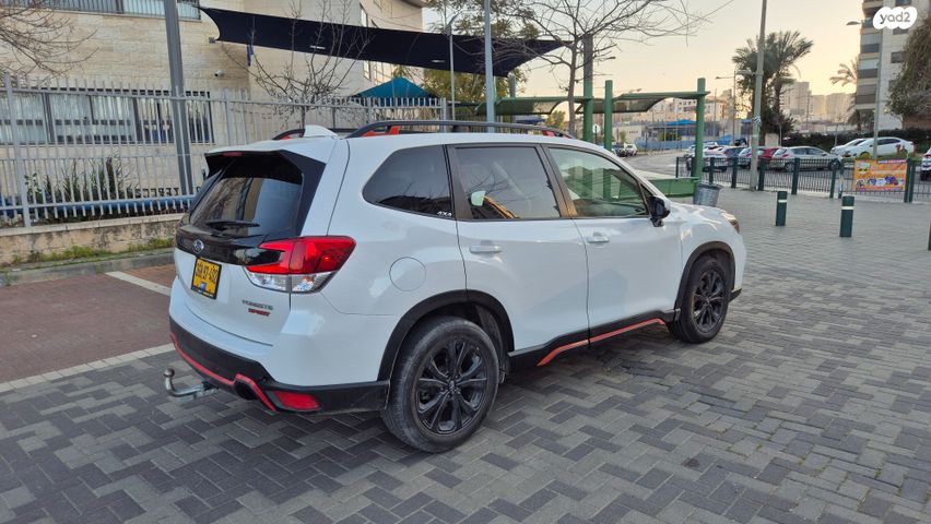 סובארו פורסטר