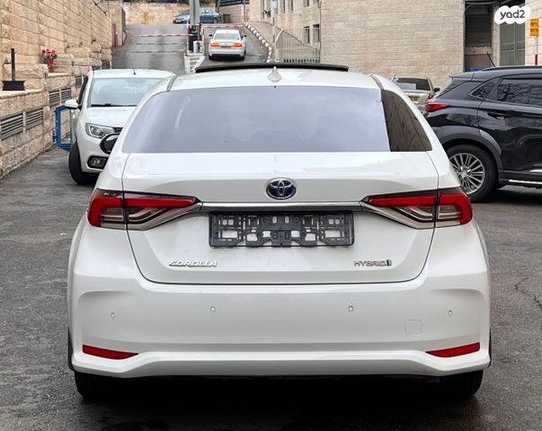 טויוטה קורולה