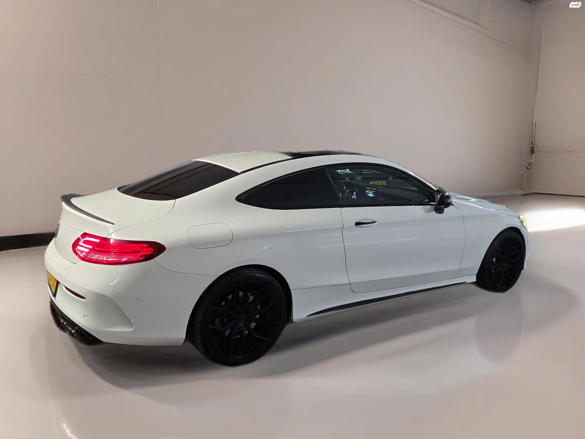 מודעת רכב מרצדס-בנץ C-class