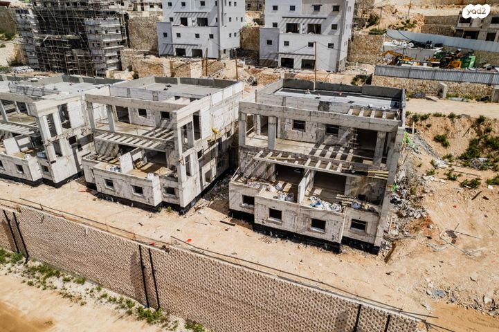 ספיר 1