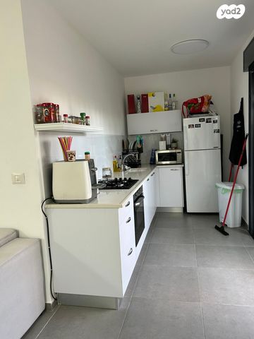 דירת גן, לאה גולדברג 6, גדרה מזרח, גדרה