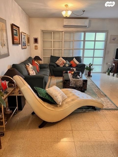 דירה, לוין שמעון זאב, הרצליה