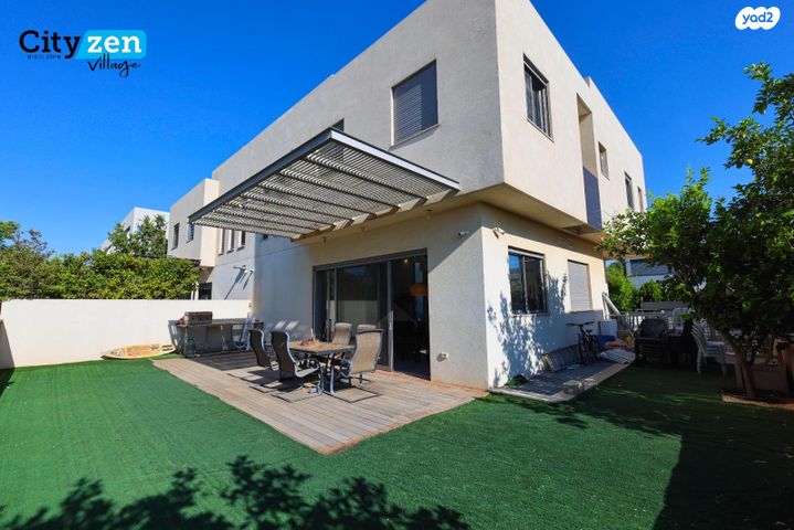 דו משפחתי, התות, 212 מערב, אבן יהודה