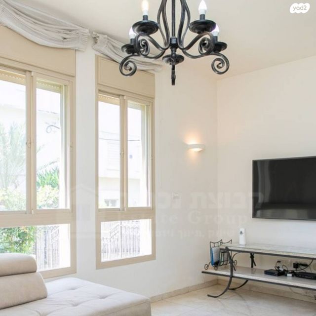 דירת גן, טשרניחובסקי, כרמל צרפתי, חיפה