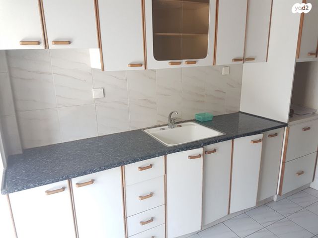 יצחק אפשטיין 