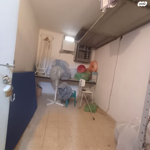 דירה, שלמה בן יוסף, ארמון הנציב, תלפיות מזרח, ירושלים