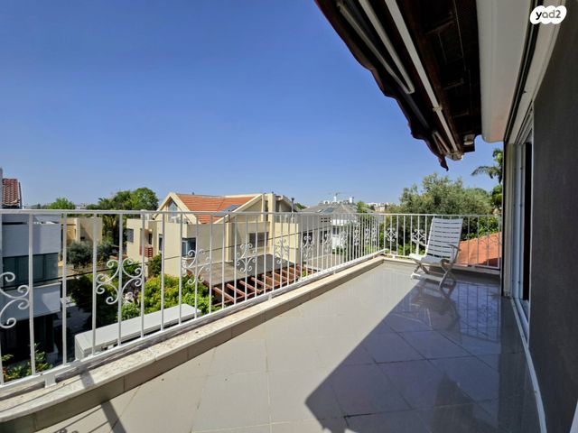 בית פרטי/ קוטג', מרכז דרום, רעננה