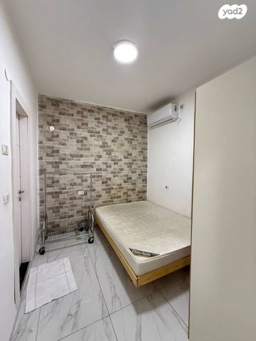 דירה, שלום שבזי 7, נווה פז, חיפה