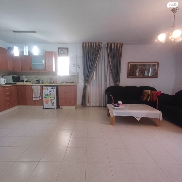 דירה, שלמה בן יוסף, ארמון הנציב, תלפיות מזרח, ירושלים