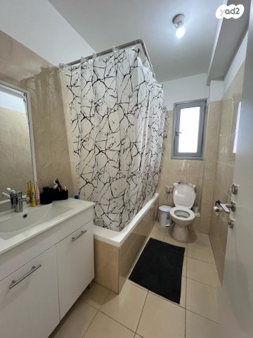 דירת גן, זלמן שזר, מורשת, מודיעין מכבים רעות