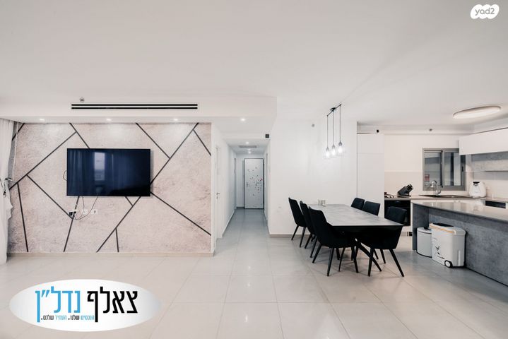 דירה, היוצרים, עיר היין, אשקלון