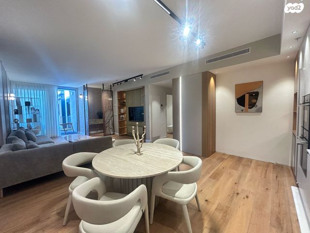 דירה, אחד העם 25, לב תל אביב, לב העיר צפון, תל אביב יפו