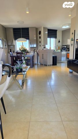 דירה, הניקרה, נופי סלע, מעלה אדומים