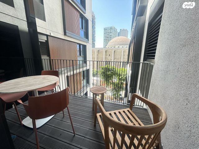 דירה, אחד העם 25, לב תל אביב, לב העיר צפון, תל אביב יפו