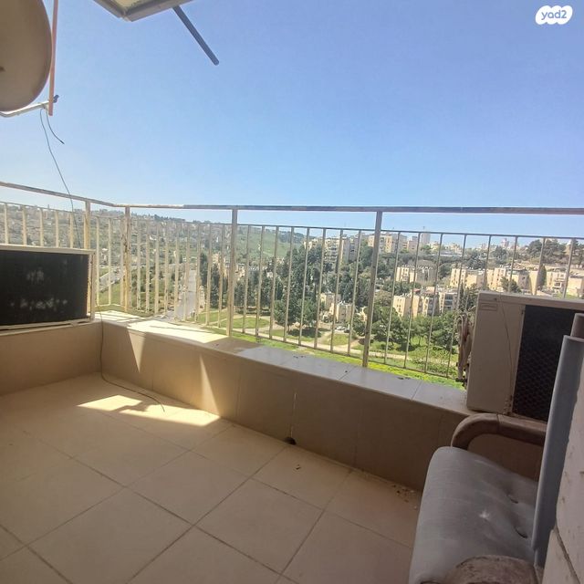 דירה, שלמה בן יוסף, ארמון הנציב, תלפיות מזרח, ירושלים