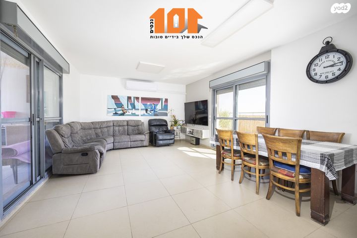 גג/ פנטהאוז