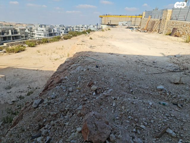 מגרשים, צופים