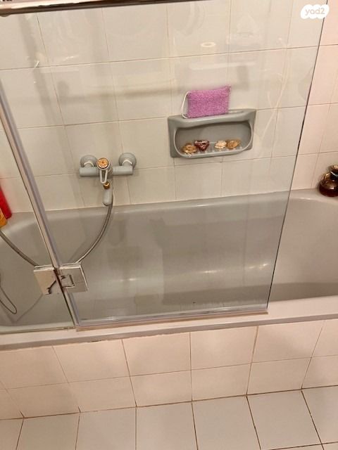 דירה, לוין שמעון זאב, הרצליה