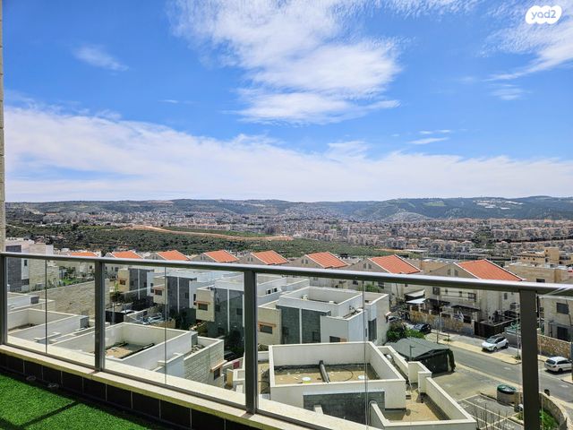 גג/ פנטהאוז, צור הדסה