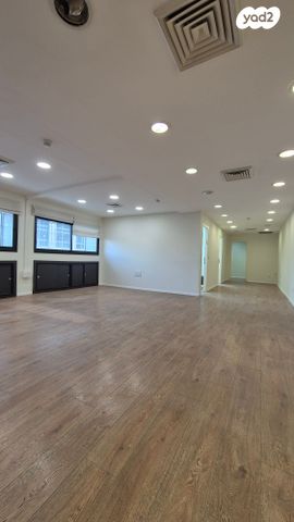 משרדים, התעשייה 4, מונטיפיורי, הרכבת, תל אביב יפו