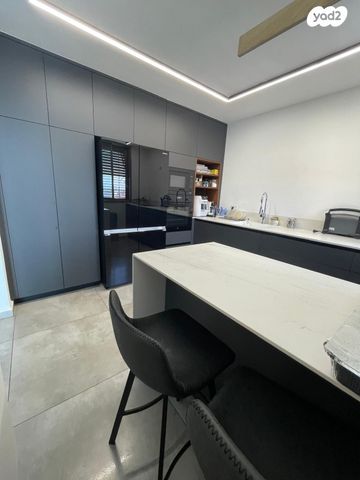 דרך הטייסים 70