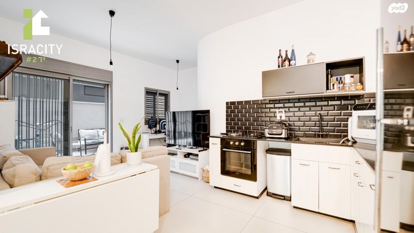 דירת גן, קריניצי 101, שכונת בן גוריון, מרכז העיר ג', רמת גן