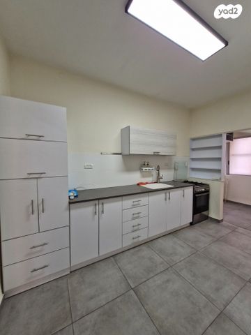 דירה, יוסף לוי, עיר, מרכז העיר, נהריה