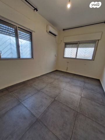 דירה, יוסף לוי, עיר, מרכז העיר, נהריה