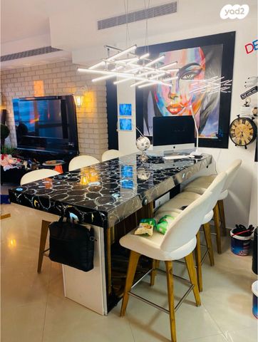 דירה, האיכרים, גני אזור, אזור