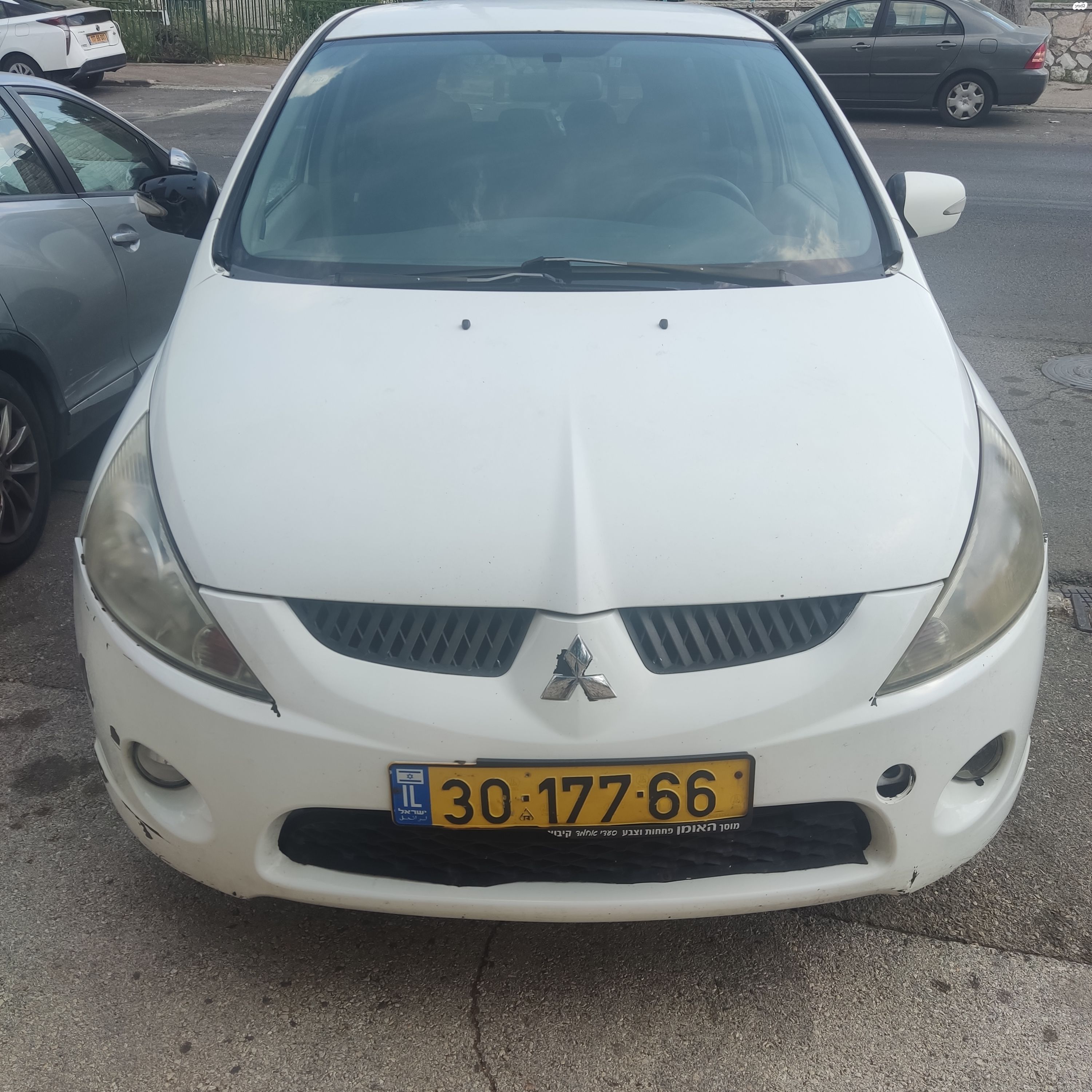 מודעת רכב מיצובישי גרנדיס