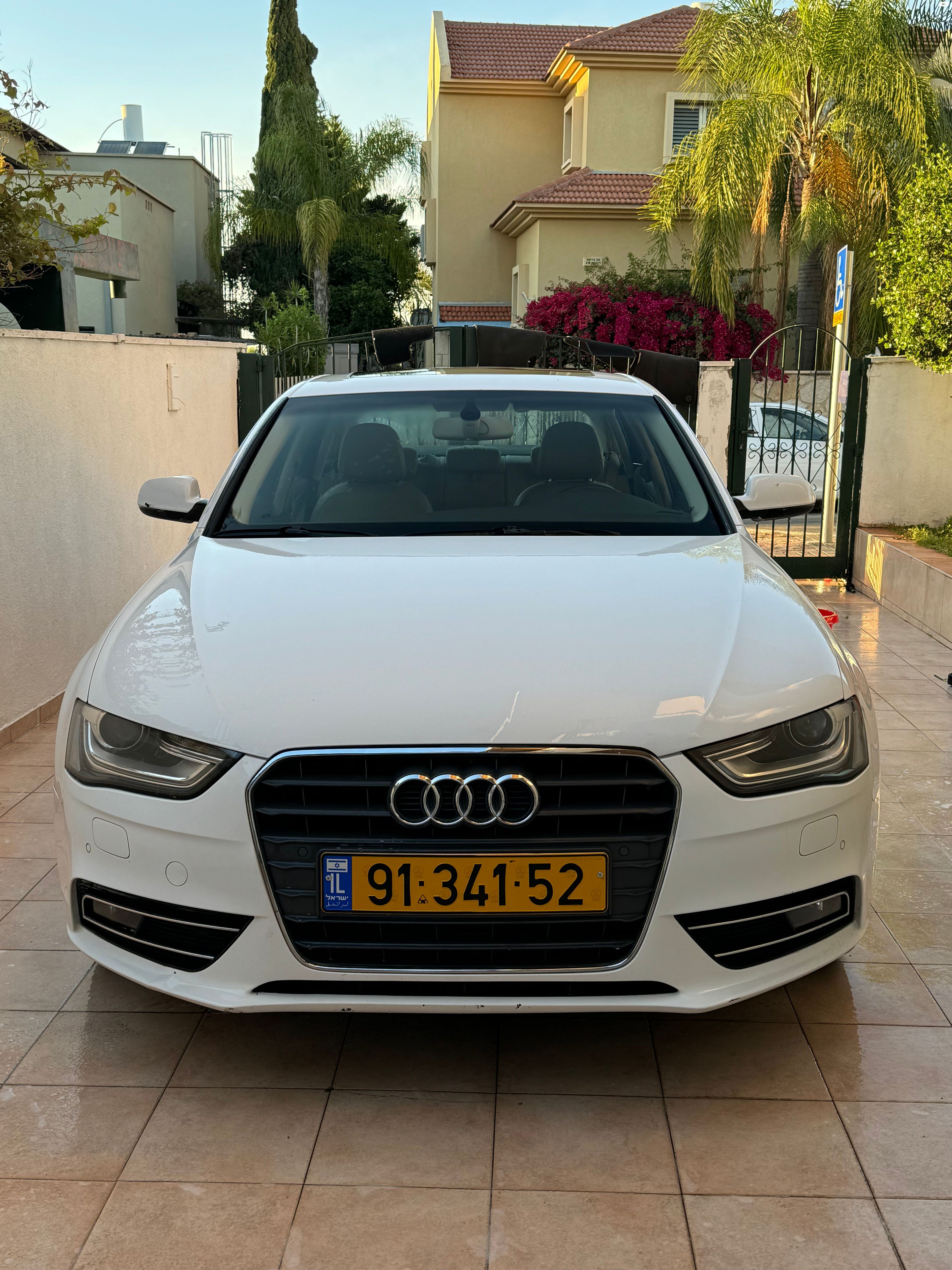 מודעת רכב אאודי A4