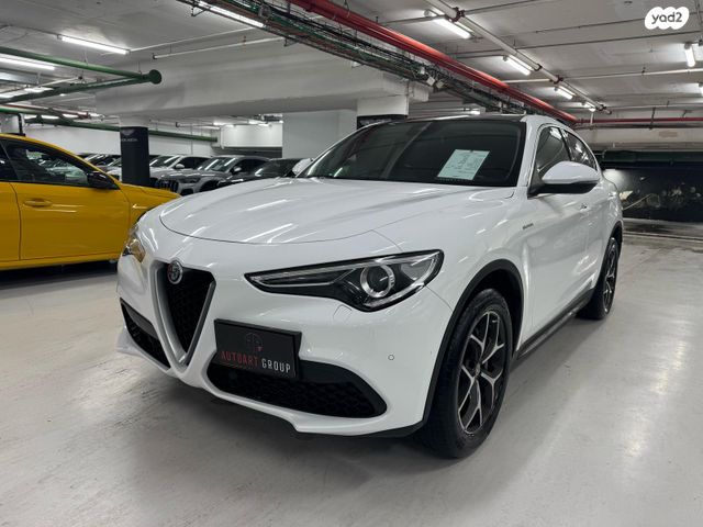 אלפא רומיאו סטלביו