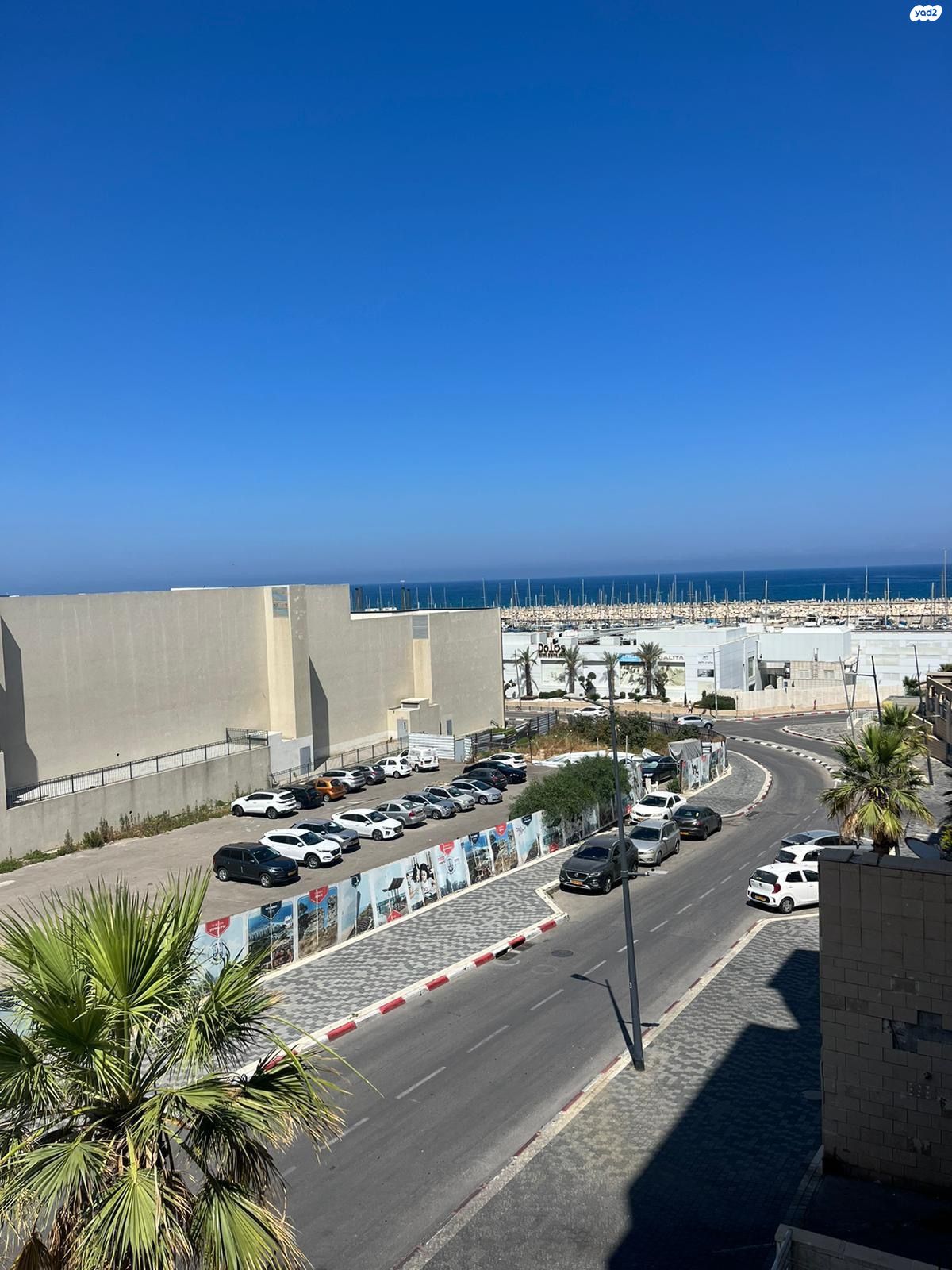 מרינה, פארק לאומי וחופים