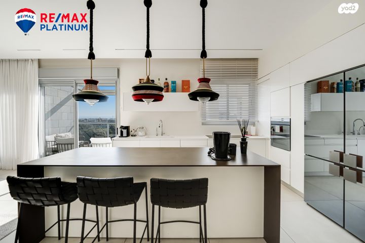 גג/ פנטהאוז, שטרן, קרית אונו